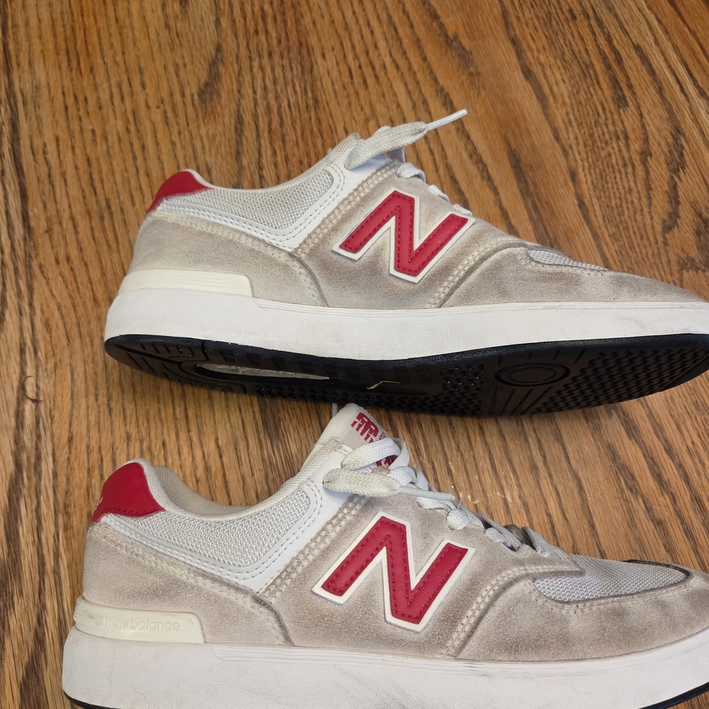 New Balance Light Gray and Red Athletic Shoes Retro - Picture 5 of 9